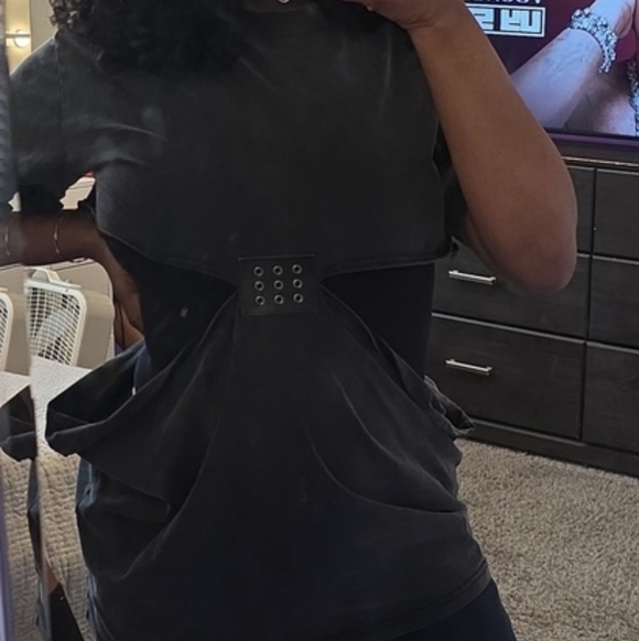 Akira Stylish Black Cut-Out Dress/shirt - Picture 4 of 4